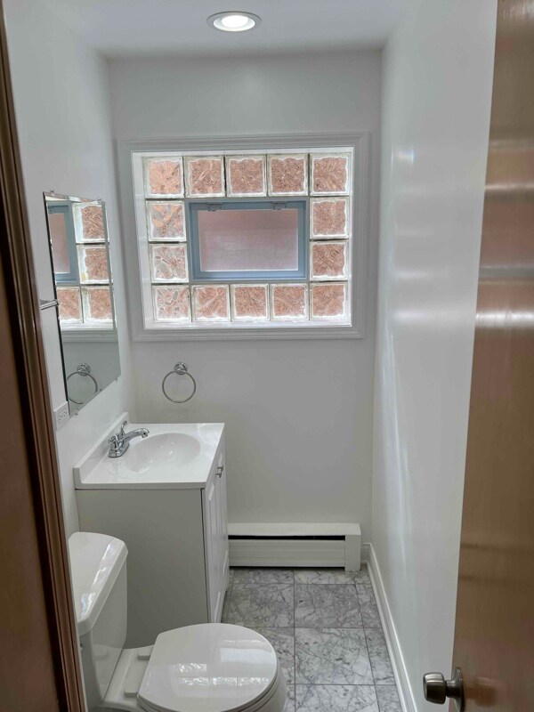 Building Photo - 5807 W Addison St