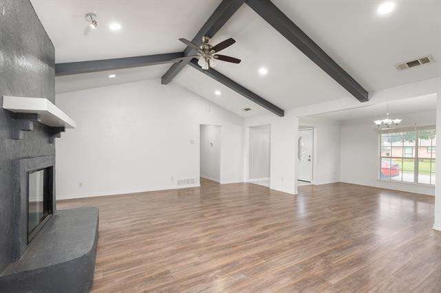 Building Photo - 801 Meadowgate Dr