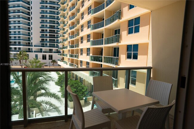 Building Photo - 2501 S Ocean Dr