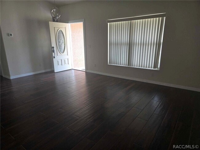 Building Photo - 5835 N Decarlo Dr