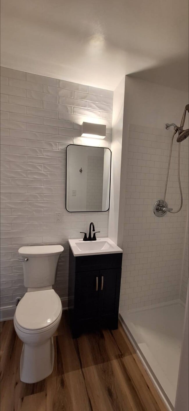 Building Photo - 20405 Williams St