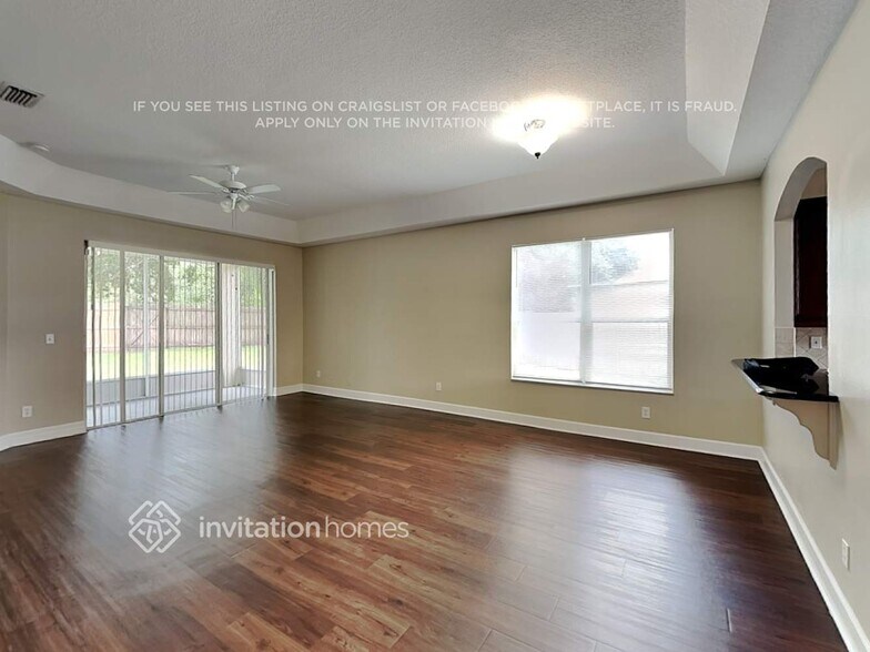 Building Photo - 1612 Wakefield Dr