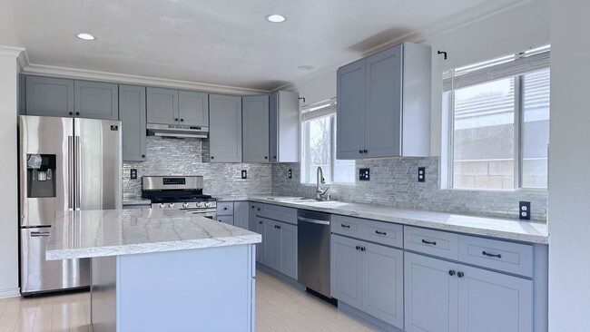 Building Photo - 15172 Wright Ct