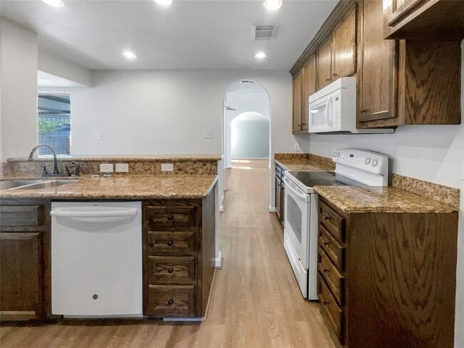 Building Photo - 16126 Spinnaker Dr