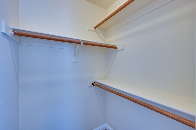 Building Photo - SE!! 4 Bedrooms!! Single Story!! NO HOA!! 3 Car Garage!!! Pool!!! Spa!!! RV Parking!!! Low mainte...