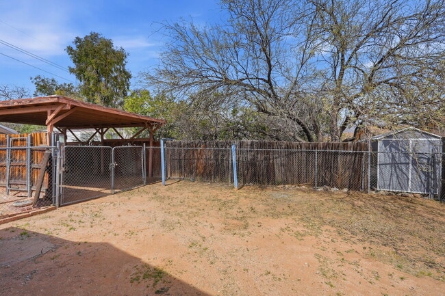 Building Photo - 1432 N Columbus Blvd