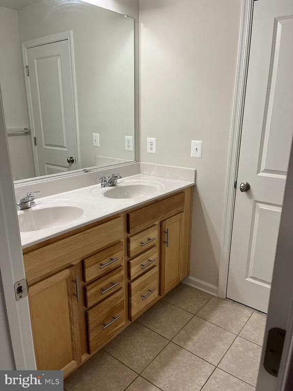 Building Photo - 9898 Obin Ln