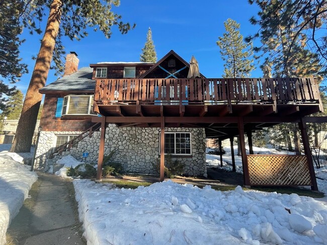 Building Photo - Lake Tahoe Furnished Rental