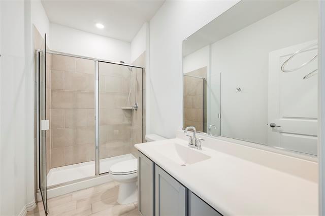 Building Photo - 14605 Little Water Dr