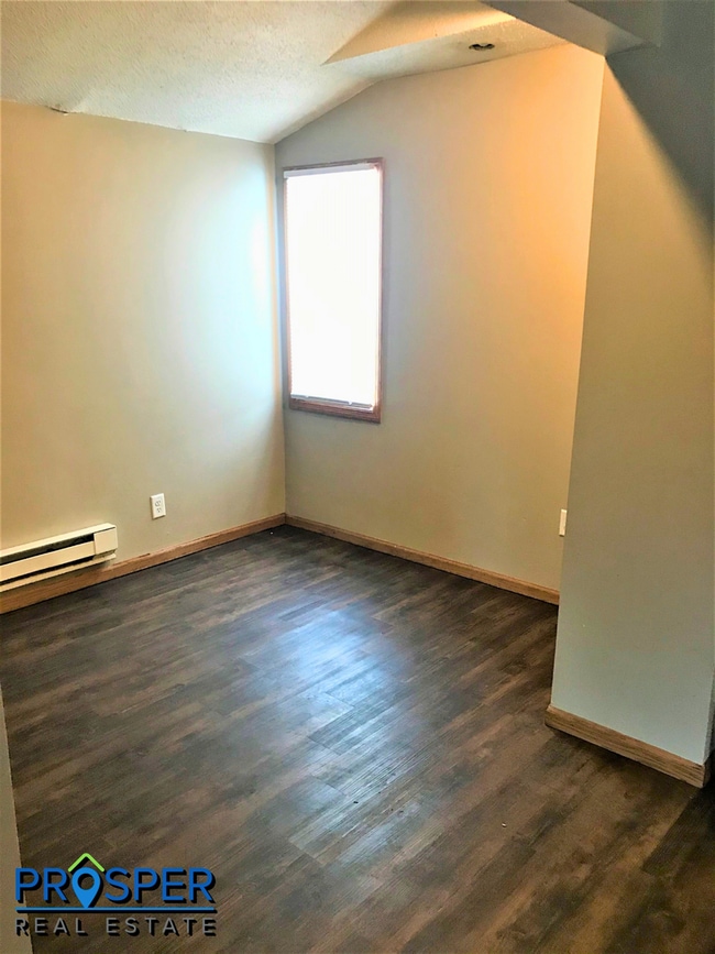 Building Photo - 407 East St