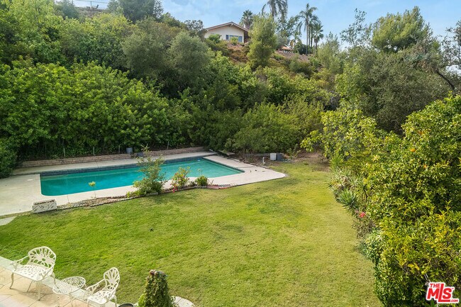 Building Photo - 3643 Ballina Canyon Rd