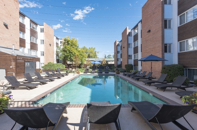 Building Photo - Sterling Boulder Apartments