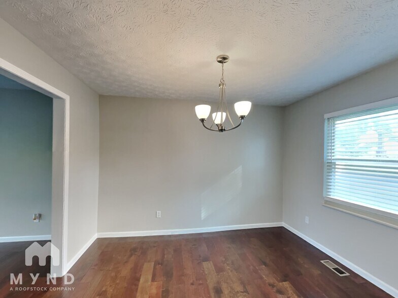 Building Photo - 6576 Canby Pl