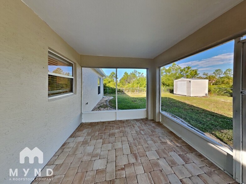 Building Photo - 12144 Dubarry Ave