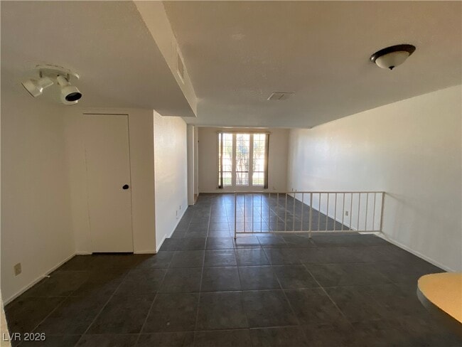 Building Photo - 6544 Ironbark Ln