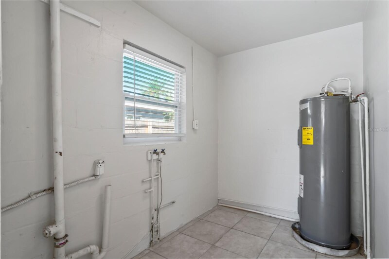 Building Photo - 2136 67th Ave S