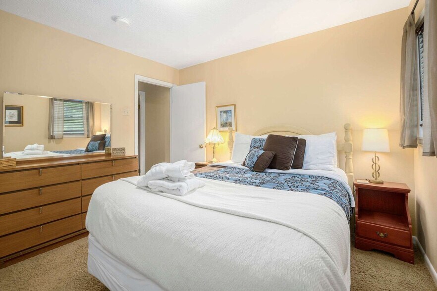 Building Photo - 560 Co Rd 102