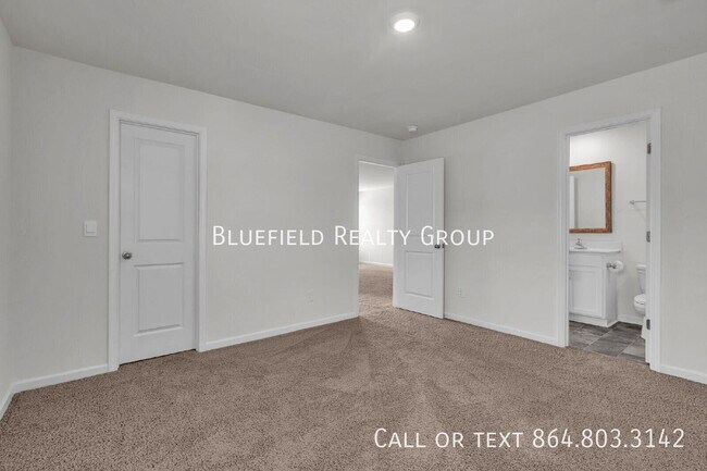 Building Photo - 1313 Chamomile Ct