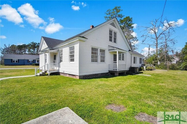 Primary Photo - 116 Ivey St
