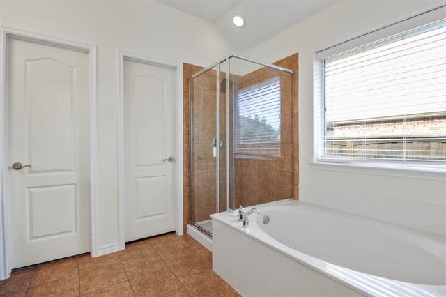 Building Photo - 13463 Four Willows Dr