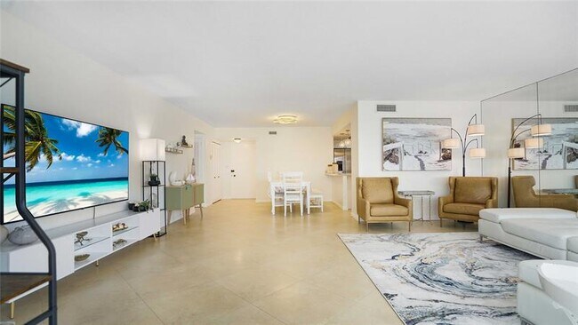Building Photo - 3430 Galt Ocean Dr
