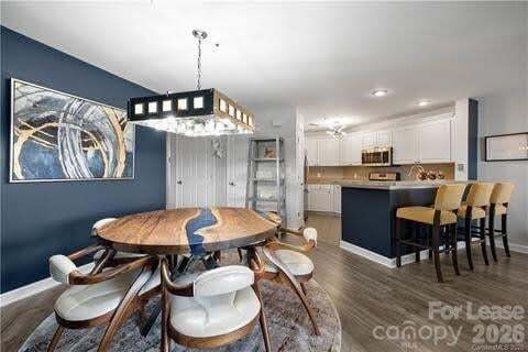 Building Photo - 18015 Kings Point Dr