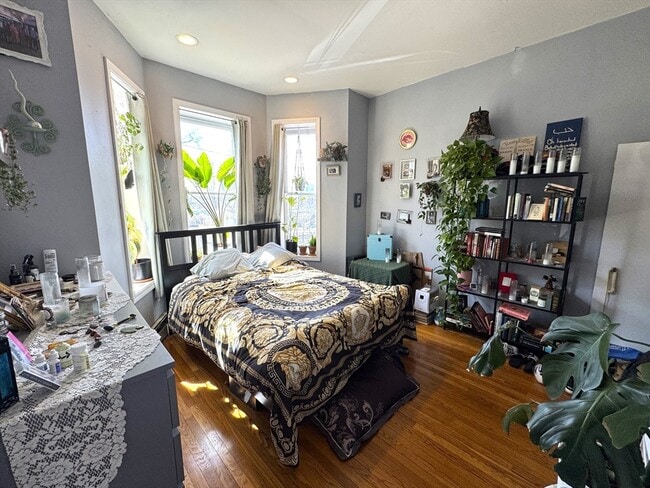 Building Photo - 59 Fort Ave