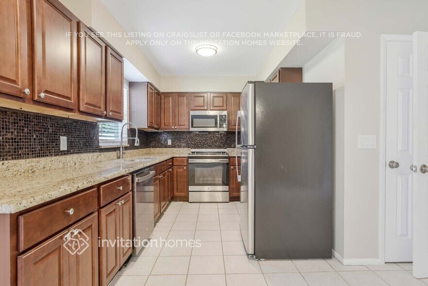 Building Photo - 2910 Xavier Ct