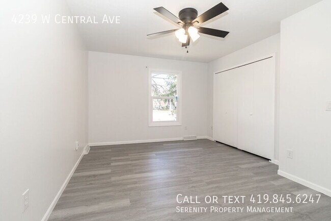 Building Photo - 4239 Central Ave