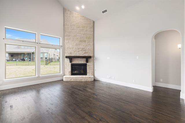 Building Photo - 2073 Trophy Dr