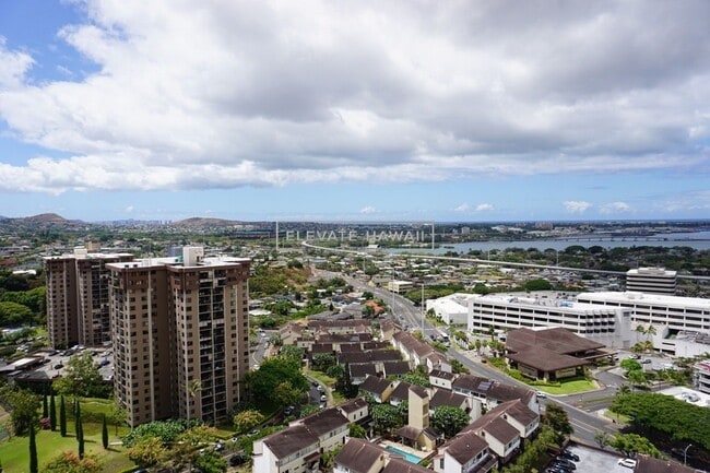 Building Photo - OCEAN VIEWS!! Pearl Regency 1 bed 1 bath 2...