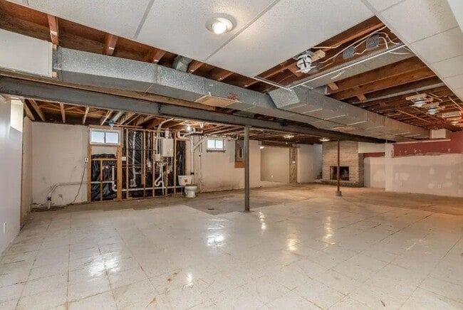 Building Photo - 4818 Norwood Ave