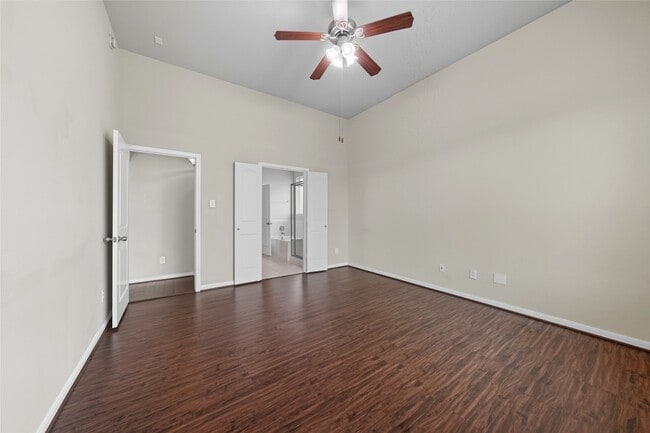 Building Photo - 2551 Marquette Trail