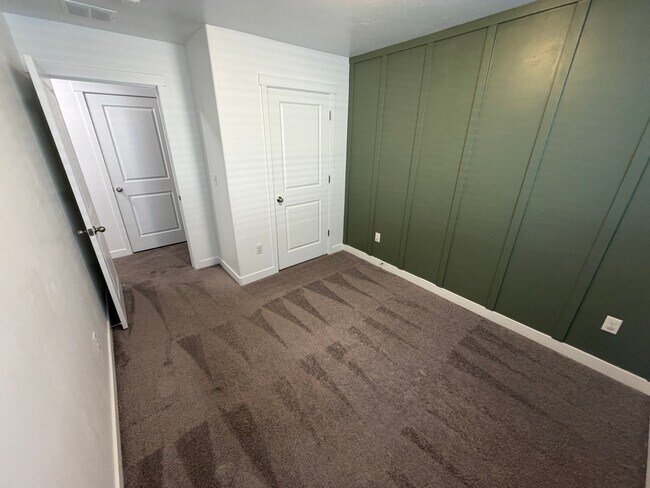 Building Photo - 5122 W Dolce Ct