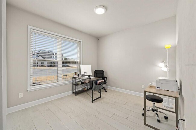 Building Photo - 24784 SW 21st Ln