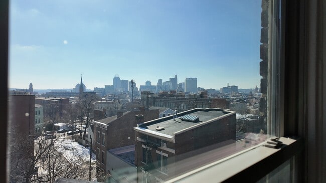 Building Photo - Fresh, Two-Story OTR Duplex with Downtown Views – Renovated 3BR/2BA, In-Unit Laundry