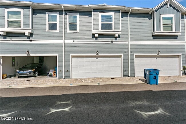 Building Photo - 11485 Gully Ct