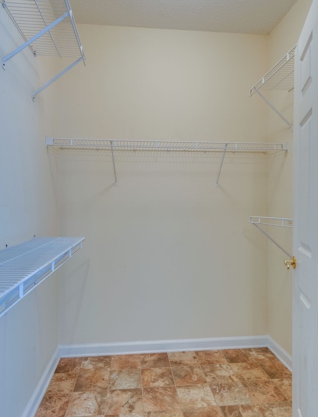 Building Photo - Condo in Hillmont of Green Hills