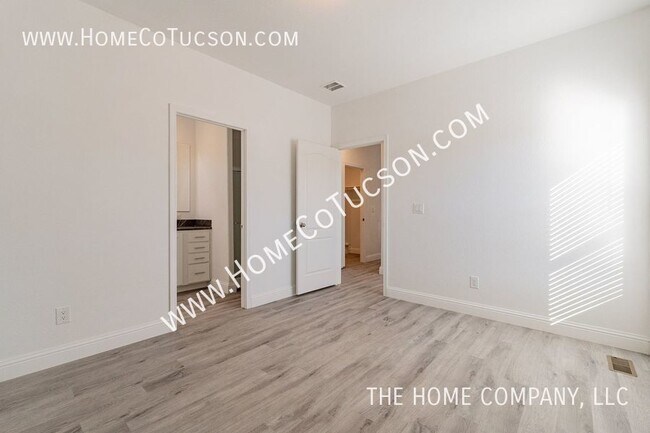 Building Photo - 11550 S Nogales Hwy