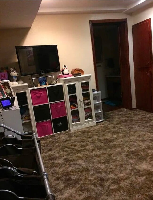 Building Photo - Olive St.