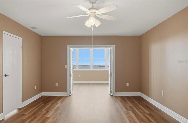 Building Photo - 5108 Brittany Dr S