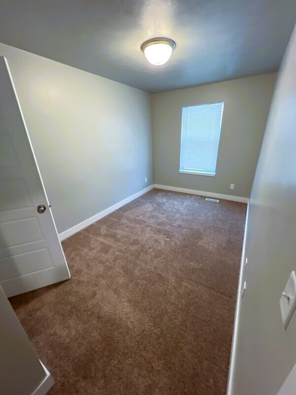 Building Photo - 387 S 480 W