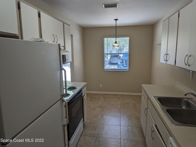 Building Photo - 4540 Memory Ln
