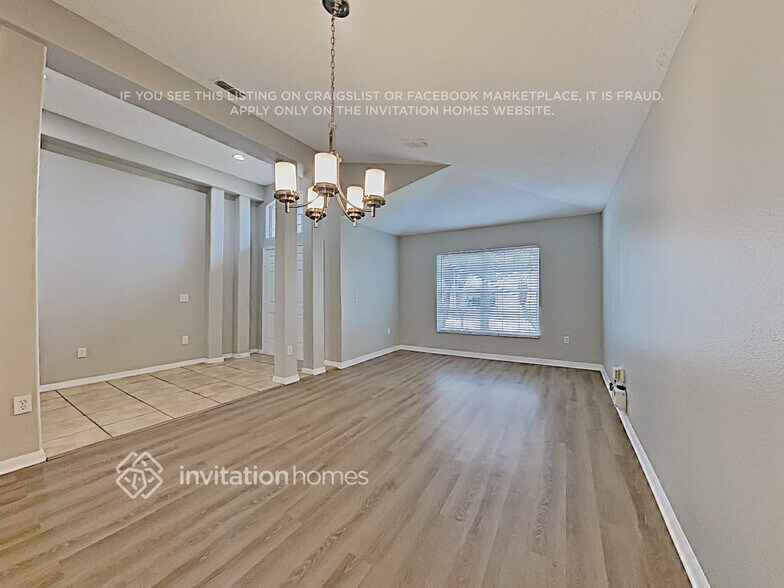 Building Photo - 10716 Leader Ln