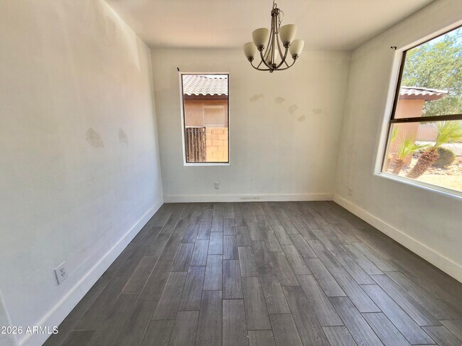 Building Photo - 7116 W Sophie Ln