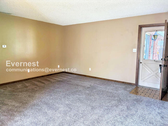 Building Photo - 2608 Leisure Dr