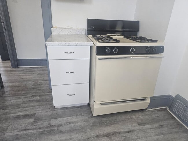 Building Photo - 12713 Craven Ave