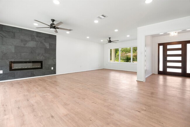 Building Photo - 3119 Avenue H
