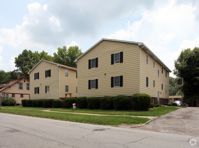 Building Photo - 837-849 E 3rd St