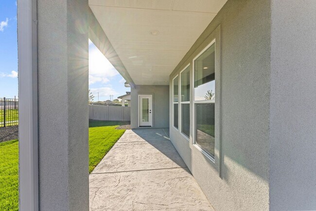 Building Photo - Charming 3 Bed, 2 Bath Home in Nampa, ID with Spacious Layout and Modern Touches!